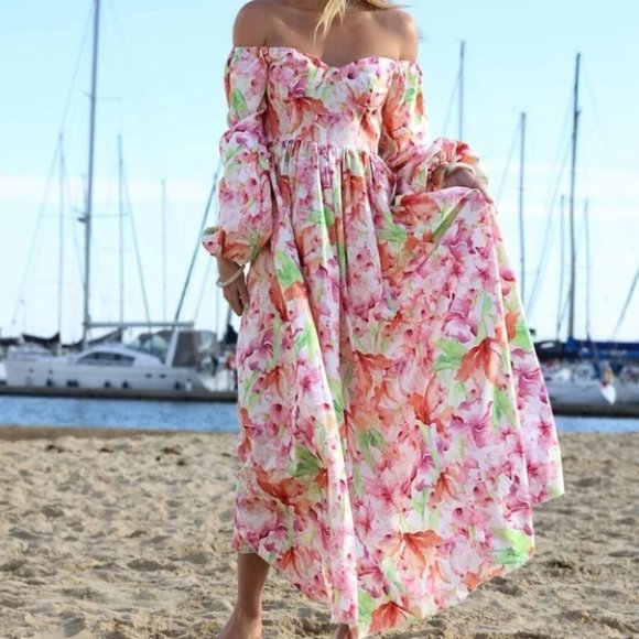 Floral off shoulder long sleeved flowy Maxi Dress - Picture 2 of 6